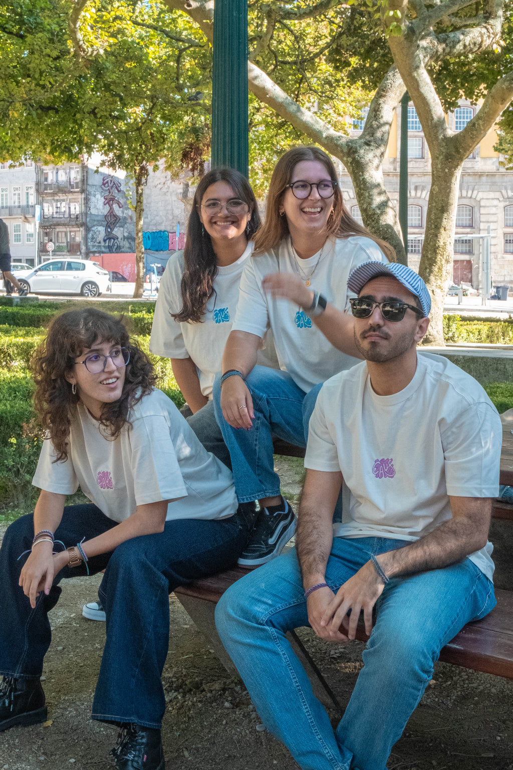 T-shirt AMIZADE