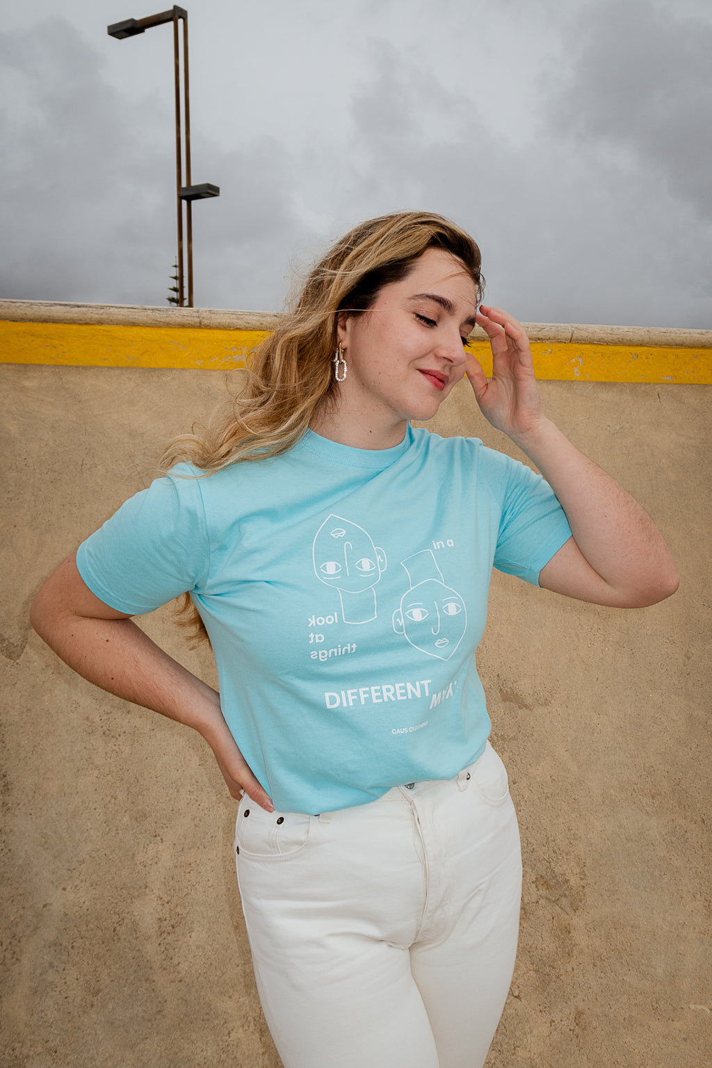 T-shirt “A Different Way”
